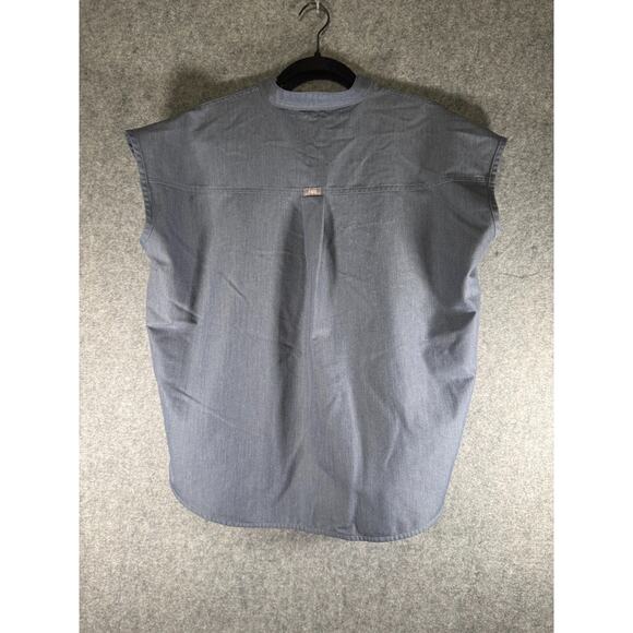 Figs Technical Collection Top Women Medium Gray Oversized Sleevless Scrubs - Picture 5 of 6